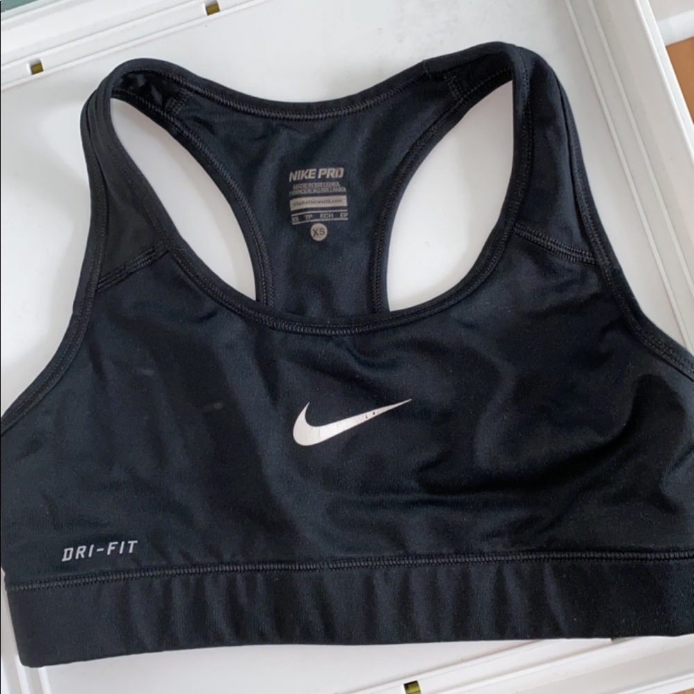 Sports bra